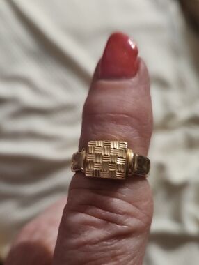 14kt Gold-Textured Square Fashion Ring - Women